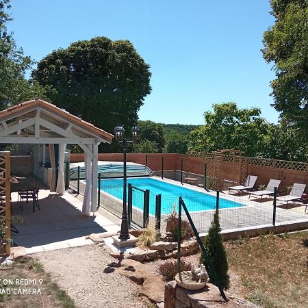 Le Logis Du Foirail Lägenhet Saint-Projet  Exteriör bild