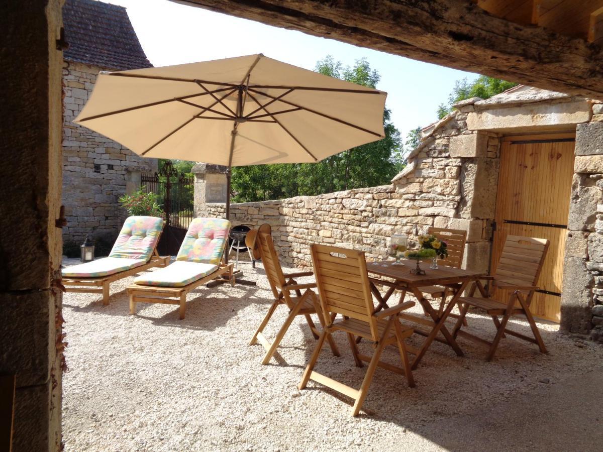 Le Logis Du Foirail Lägenhet Saint-Projet  Exteriör bild