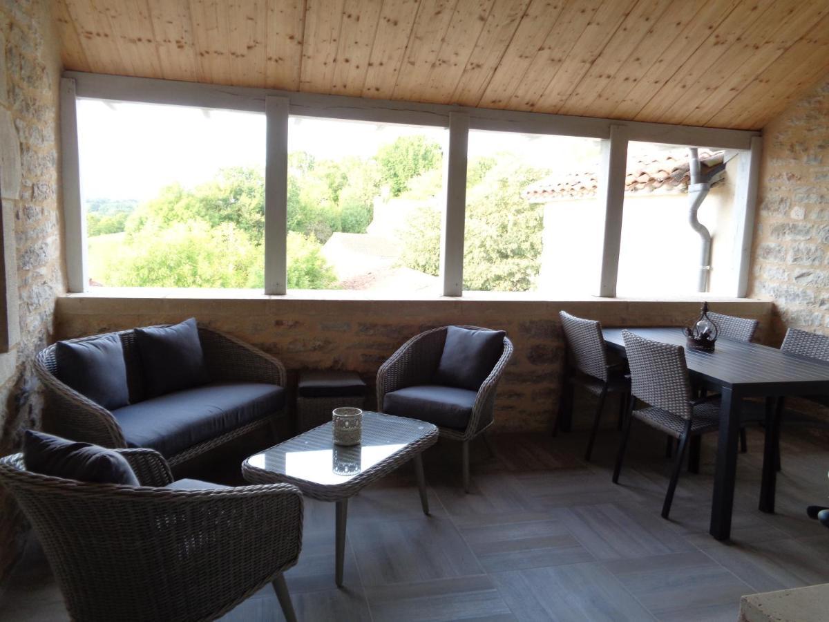 Le Logis Du Foirail Lägenhet Saint-Projet  Exteriör bild